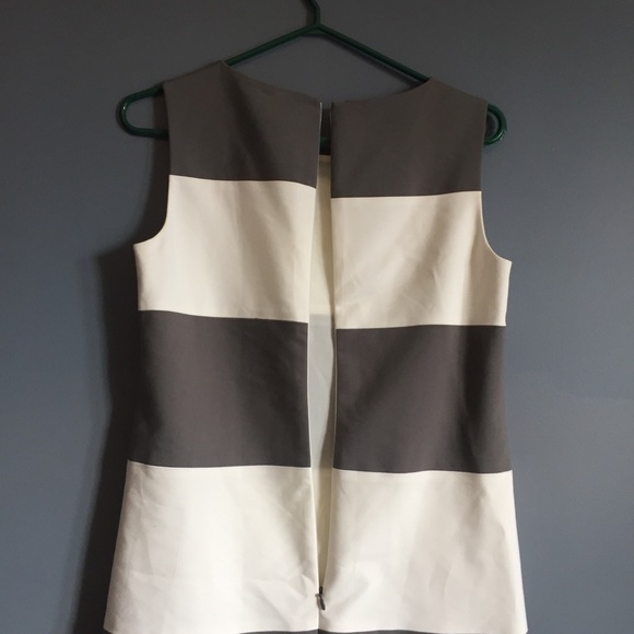 Beautiful Anne Klein Dress - Picture 2 of 6